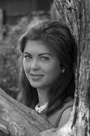 Gary's youngest son Tai, with Mike de Decker 🎯🏆 Nice picture made by  Rachel, Gary's wife 👍