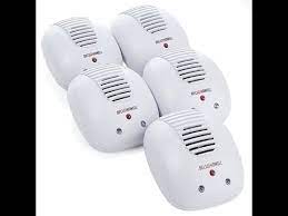 Plug in unit protects one floor level. Bell And Howell 5pack Pest Repellers With Lights Youtube
