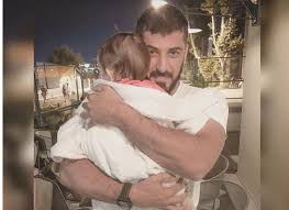 تعرف على قصي خولي وجنسيته وعمره وكشف زواجه السري بعد طفله الاول العميد جونيور ومن تكون زوجته ؟قصي خولي. ØµÙˆØ±Ø© Ø­Ø¯ÙŠØ«Ø© Ù„Ø§Ø¨Ù† Ù‚ØµÙŠ Ø®ÙˆÙ„ÙŠ ØªÙƒØ´Ù Ø¹Ù† Ø¹Ù…Ø±Ù‡ Ø§Ù„Ø­Ù‚ÙŠÙ‚ÙŠ Ø§Ù„ÙˆÙƒÙŠÙ„ Ø§Ù„Ø§Ø®Ø¨Ø§Ø±ÙŠ