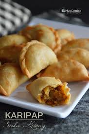 Minyak jangan terlalu panas (sehingga kuali berasap) supaya karipap. I Pose Desserts Karipap Sardin Kentang