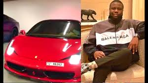 Dubai police later handed hushpuppi and his accomplices to the fbi in the united states, and since then they have been convicted of conspiracy to launder money, among others. Hushpuppi Gives Daddy Freeze A Tour Of His Versace Palace Discusses Religion Money And More Youtube