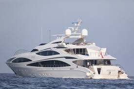 Being owned by the glazer family has so far cost manchester united £1.5bn. Footballers Yachts Ronaldo Pochettino Alli And More Have Hired Holiday Boats But Which Was The Most Expensive