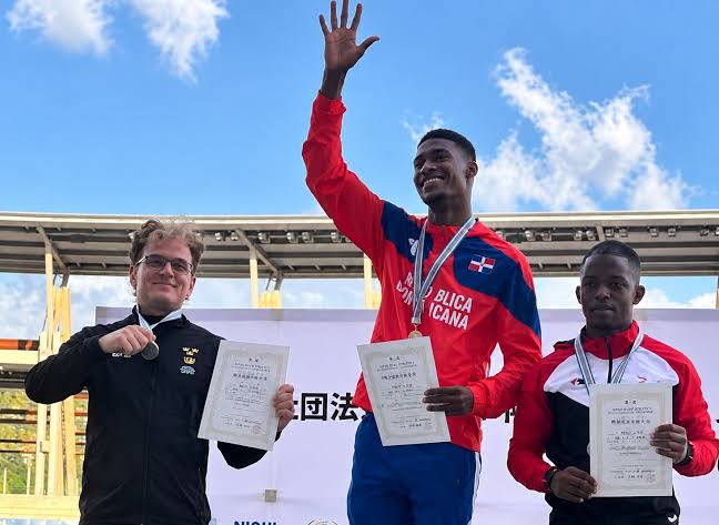 Christopher Melenciano se impone nuevamente en Japón, establece récord mundial en los 200 metros
