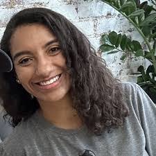 Nina Hastings's Instagram, Twitter & Facebook