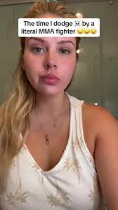 Christi Mack's Instagram, Twitter & Facebook