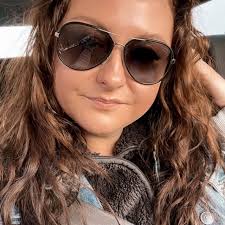 Alyssa Chalmers (@lyssahc) • Instagram photos and videos