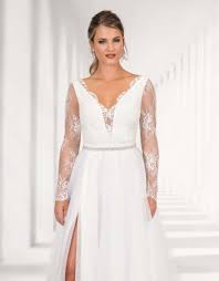 Beste qualität & große auswahl an brautkleidern, ab € 79, jetzt kaufen bitte. Brautkleid Kombination Aus Body Tullrock Mit Verfuhrerischem Schlitz