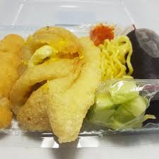 Ukuran bentuk pempek kapal selam ikan atau tanpa ikan tergantung selera anda bisa dibuat pempek kapal selam mini sederhana, sedang ini rahasia adonan pempek kapal selam enak. Awe Culinary Pempek Kapal Selam Jumbo Lebih Mantab Facebook