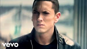 Gnat Der Brandneue Hit Von Eminem Zur Corona Pandemie Songtexte Com In this song he talks about that stage of his life when he left music and became a drug addict despite all this he did not give up he found the. gnat der brandneue hit von eminem zur