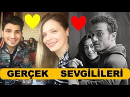 Batuhan soyaslan kimdir nereli kaç yaşında evli mi çghb. Cok Guzel Hareket Bunlar Gercek Sevgilileri Ve Esleri Soook Olacaksiniz Youtube