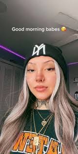 Aurora Lala's Instagram, Twitter & Facebook