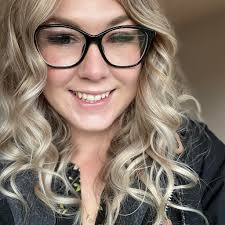 Hi! Class of 2012 it's our 10 year anniversary! Shall we have a reunion?!