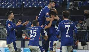 Direktanfragen für das spiel gegen fortuna düsseldorf geöffnet für das heimspiel gegen fortuna düsseldorf am samstag (28.8.) bietet der fc schalke 04 allen fans, die bei der ersten kartenverteilrunde keine tickets erhalten haben, ab sofort die möglichkeit, eine direktanfrage für die restlichen freien sitzplätze zu stellen, die nach ablauf der buchungsfrist nicht abgerufen wurden. Schalke 04 Tsg Hoffenheim Heute Im Liveticker Zum Nachlesen