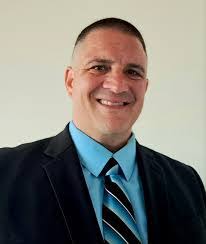 Shane Cain's Instagram, Twitter & Facebook