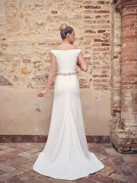 El modelo que te voy brindar es un modelo de vestido muy hermoso que cualquier novia querrá ponérselo el día de su boda civil ya que he plasmado toda mi imaginación de una novia jovial en este diseño, lo primero que debes recalcar es que si no deseamos agregar más detalles lo podemos hacer. Vestidos De Novia Sencillos Y Originales 2020