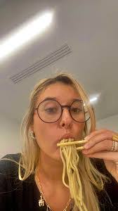 Lola Aries's Instagram, Twitter & Facebook