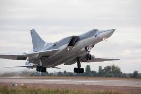 Бомбардировщик стоит на вооружении российских военных с 1974 года. 20 Iyunya 1977 Goda Pervyj Polyot Sovershil Dalnij Bombardirovshik Tu 22m3 Armejskij Vestnik