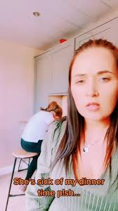 Leona Horne (@leonahorne1)