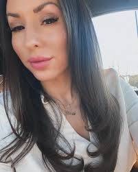 Monday vibes. ✌🏻