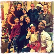Starring mandy moore (a walk to remember), milo ventimiglia (heroes, gilmore girls) and sterling k. 34 Photos Of The This Is Us Cast Hanging Out In Real Life
