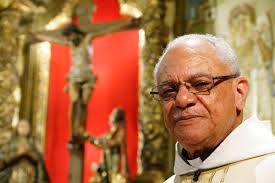 Father Wilbur Thomas, one of the first priests of the diocese, passes away