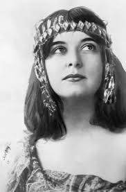 A portrait of etiolated Ruth