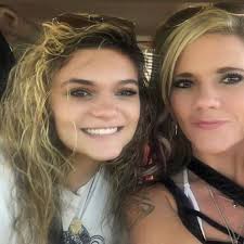 Mother-Daughter Look-A-Like Contest