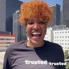 Daria James's Instagram, Twitter & Facebook