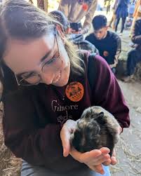 la la la la📚☕️🍁🥞 • • #fall #pumpkinpatch #aldoracres #thanksgiving  #gilmoregirls #birthday #pumpkin #puppy #cows #kittens #fallvibes #actor  #dancer #singer #film #theatre #fallseason