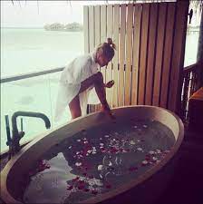 Go on to discover millions of awesome videos and pictures in thousands of other categories. Justin Alison On There Secret Vacation Taking A Bath Together Relax Bath Bath Time