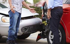 Chto Delat Esli U Vinovnika Dtp Net Strahovki Osago Kto Vozmestit Usherb V 2018 Godu