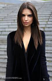 Pin By Kara Huth On Black And Grey Fashion Straight Hairstyles Emily Ratajkowski Hair Styles