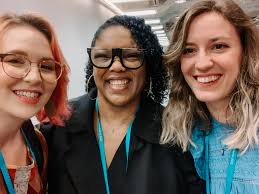 Don't Forget Your Walkin' Shoes: Quiltfolk Goes to QuiltCon