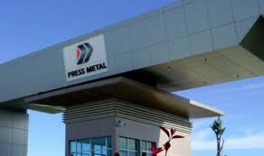 Mencuci cermin pintu, tingkap hinggalah cermin muka di meja solek tentunya menjadi satu perkara yang remeh untuk dibuat kerana mungkin anda takut cermin akan calar atau berubah menjadi warna kelabu. Wanita Aluminium Jana Rm600 000 Sebulan