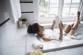 Il existe de très nombreux modèles de lavabos. Une Salle De Bain Luxueuse A Petit Prix