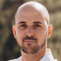 Eric Llera's Instagram, Twitter & Facebook