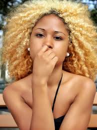 Få 21.000 endnu en afro hair african american female stockvideo på 24 fps. Golden Blonde Hair On African American Women Blonde Natural Hair Brazilian Human Hair Extensions Blonde Hair Color