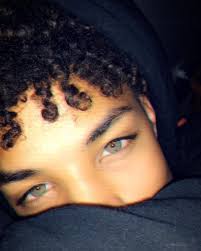 Pin By Mahiyah Weirdo On Light Skins In 2021 Light Skin Girls Boys With Curly Hair Light Skin Boys