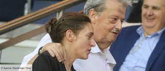 L'essayiste a reconstruit sa vie malgré sa douloureuse rupture avec son ex femme joséphine dard. Guy Carlier Qui Est Sa Jeune Compagne Christine Gala