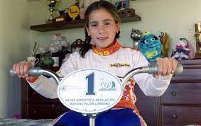 Monto en una rosada, sin rueditas de apoyo, muy rápido alrededor del ~bicampeona olímpica ~18 x campeona mundial ~@vincentpelluard. Mariana Nacio Y Crecio Con Una Mente Ganadora