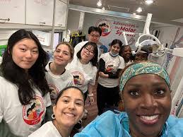 Melissa Quint's Instagram, Twitter & Facebook