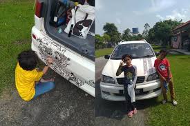 Berhenti dan stesen, bertukar antara kereta api penumpang, wap dan. Alang Alang Kena Langgar Bapa Suruh Anak Conteng Kereta Selepas 45 Minit Hasilnya Tak Macam Karya Kanak Kanak Biasa Umur 9 Tahun Viral Mstar