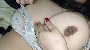 Indian hot aunty shows her beautiful white big boobs with sexy huge desi  round ass on bed and love fingering in phuddi and gaand - XNXX.COM