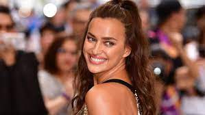 Kanye west and irina shayk have fuelled speculation they are dating. Schon Wie Irina Shayk Sie Verrat Ihr Beauty Geheimnis Intouch