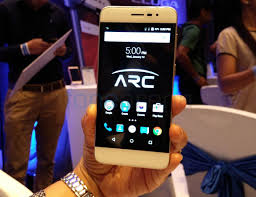 Panasonic Eluga Arc with 4.7-inch HD ...