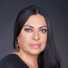 Flora Fernandez's Instagram, Twitter & Facebook