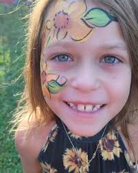 Pretty sure it's the most perfect day out there! 😍 Throw in a perfect  Friday Night with the Uncle Smiley Band playing 5-8pm!🥳😎 Kitchen Outlawz  and Grateful Dogs will be onsite and