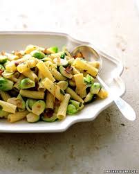 Pasta With Brussels Sprouts And Bacon Quick Pasta Recipes Easy Pasta Recipes Brussels Sprouts Recipe With Bacon