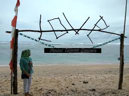 Pantai laguna (/ l ə ˈ ɡ uː n ə /) adalah sebuah kota resor tepi laut yang terletak di county orange, california selatan, di amerika serikat. Pesona Pantai Laguna Samudra Destinasi Wisata Ter Ngehits Di Kabupaten Kaur Cixdon