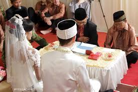 Pikir panjang dulu ya kalau mau menikah dengan warga negara asing, kecuali anda mau kehilangan warga negara indonesia dan tidak kembali lagi. Cara Mengurus Pernikahan Wni Dengan Wna Prancis Dan Wna Negara Lain Di Kua